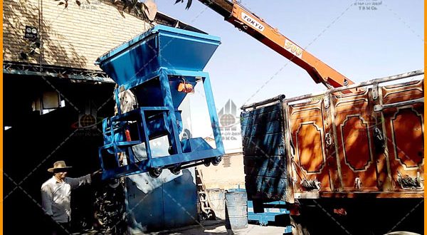 ارسال فیدر بتن تیر گرد به شهرستان کرمان